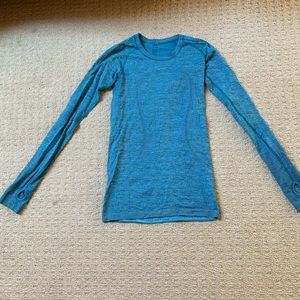 Lulu Lemon Long Sleeve Swiftly Tech Size 4